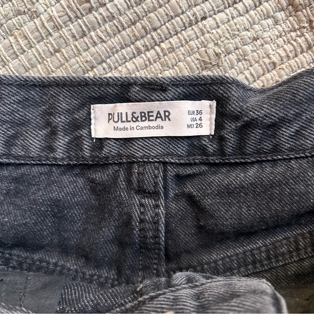 PULL & BEAR Black Distressed Frayed Denim Shorts - Picture 8 of 8